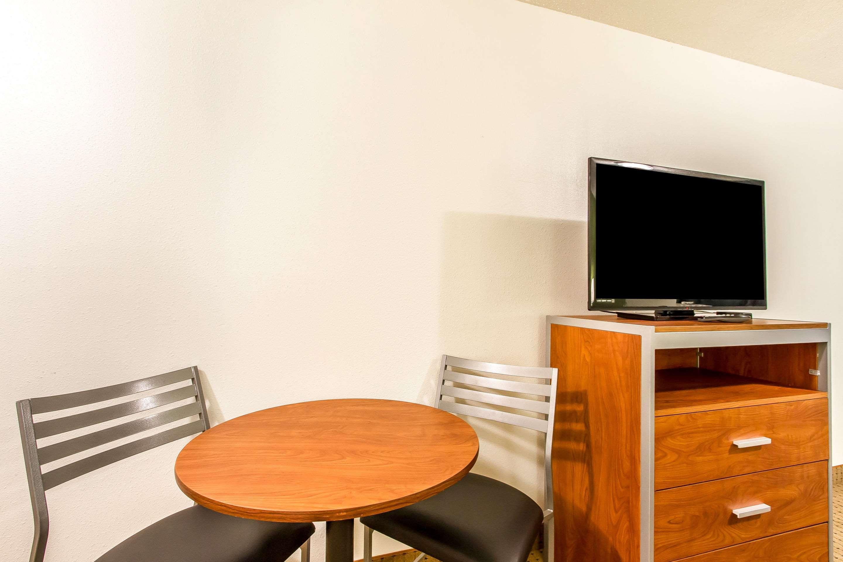 Econo Lodge & Suites Pekin المظهر الخارجي الصورة