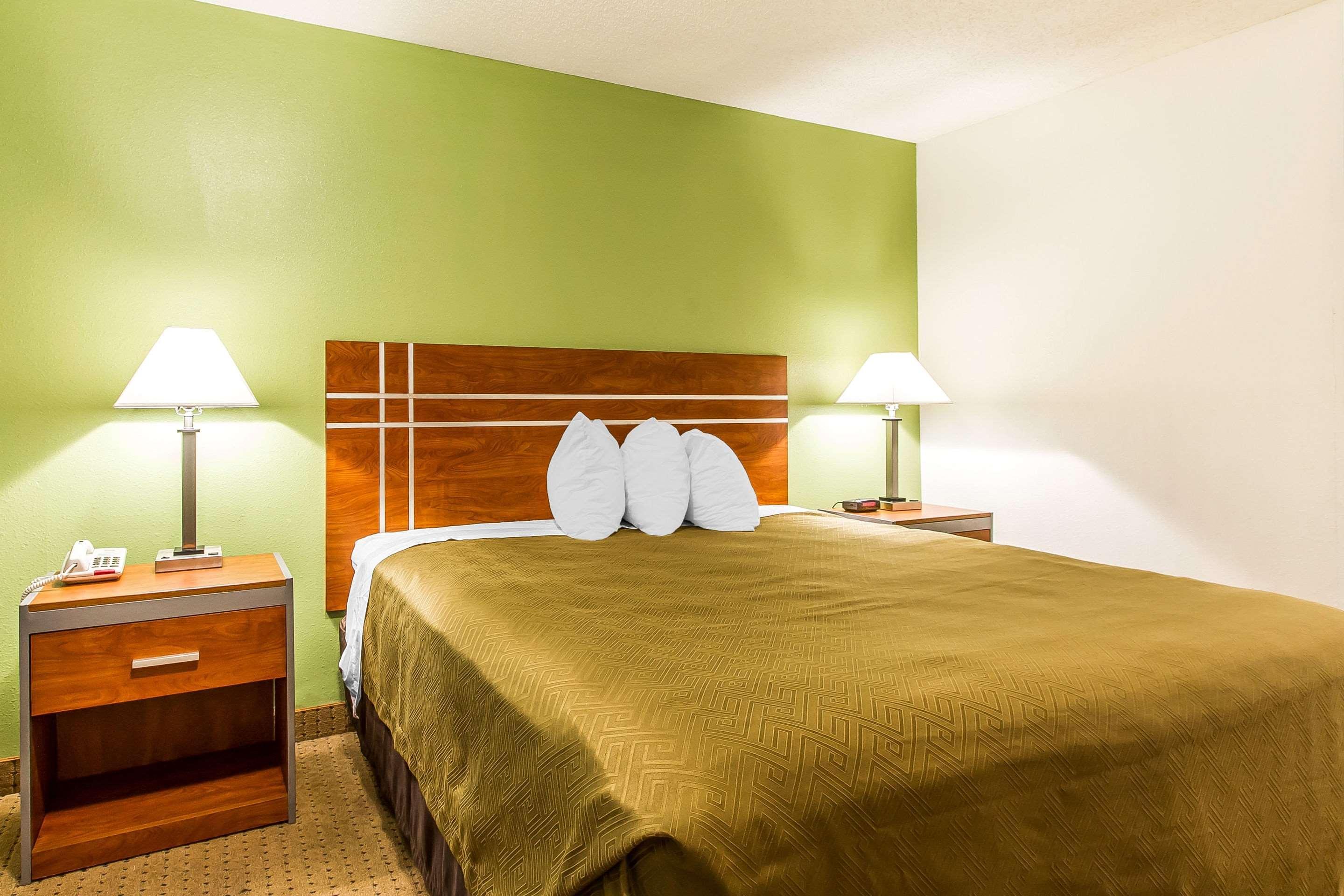 Econo Lodge & Suites Pekin المظهر الخارجي الصورة