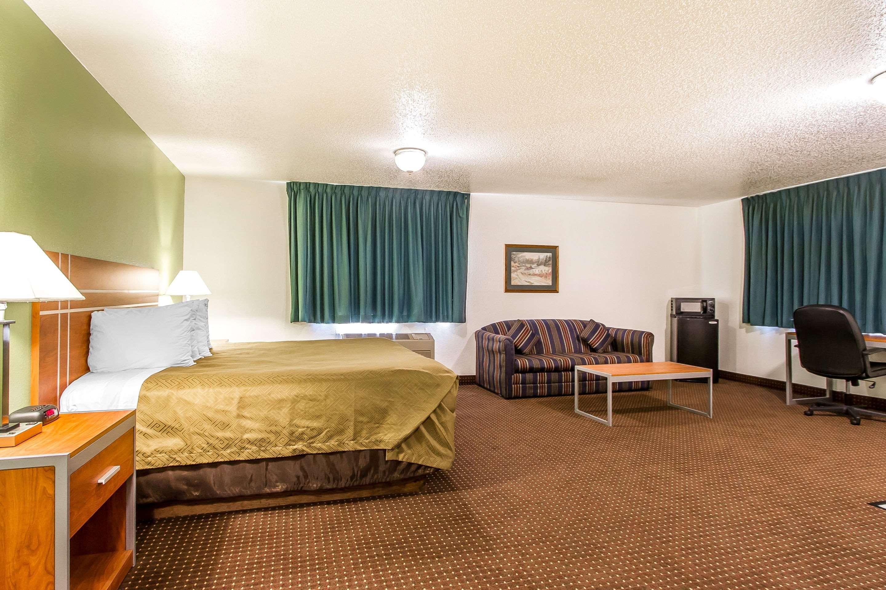 Econo Lodge & Suites Pekin المظهر الخارجي الصورة