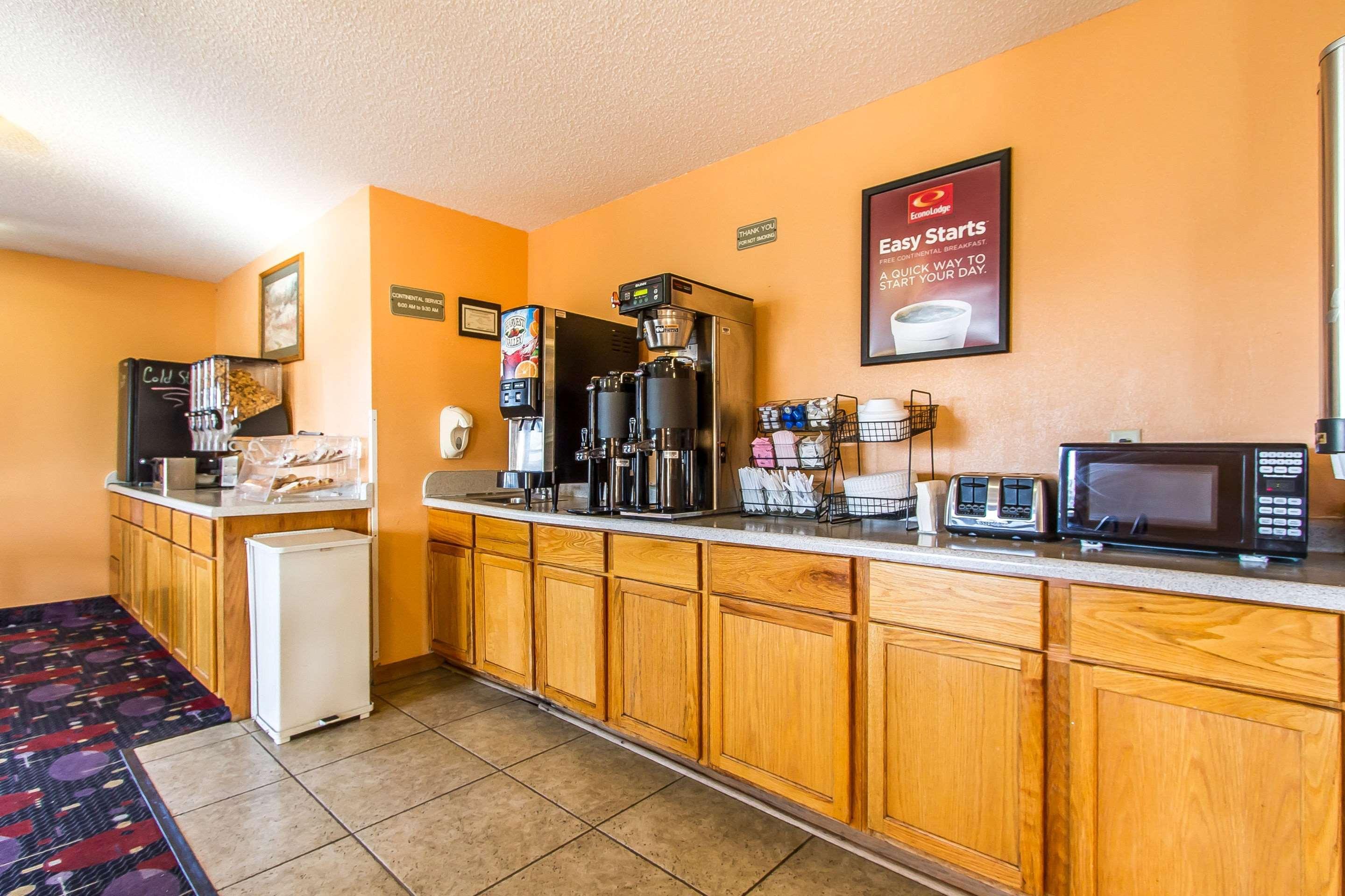 Econo Lodge & Suites Pekin المظهر الخارجي الصورة
