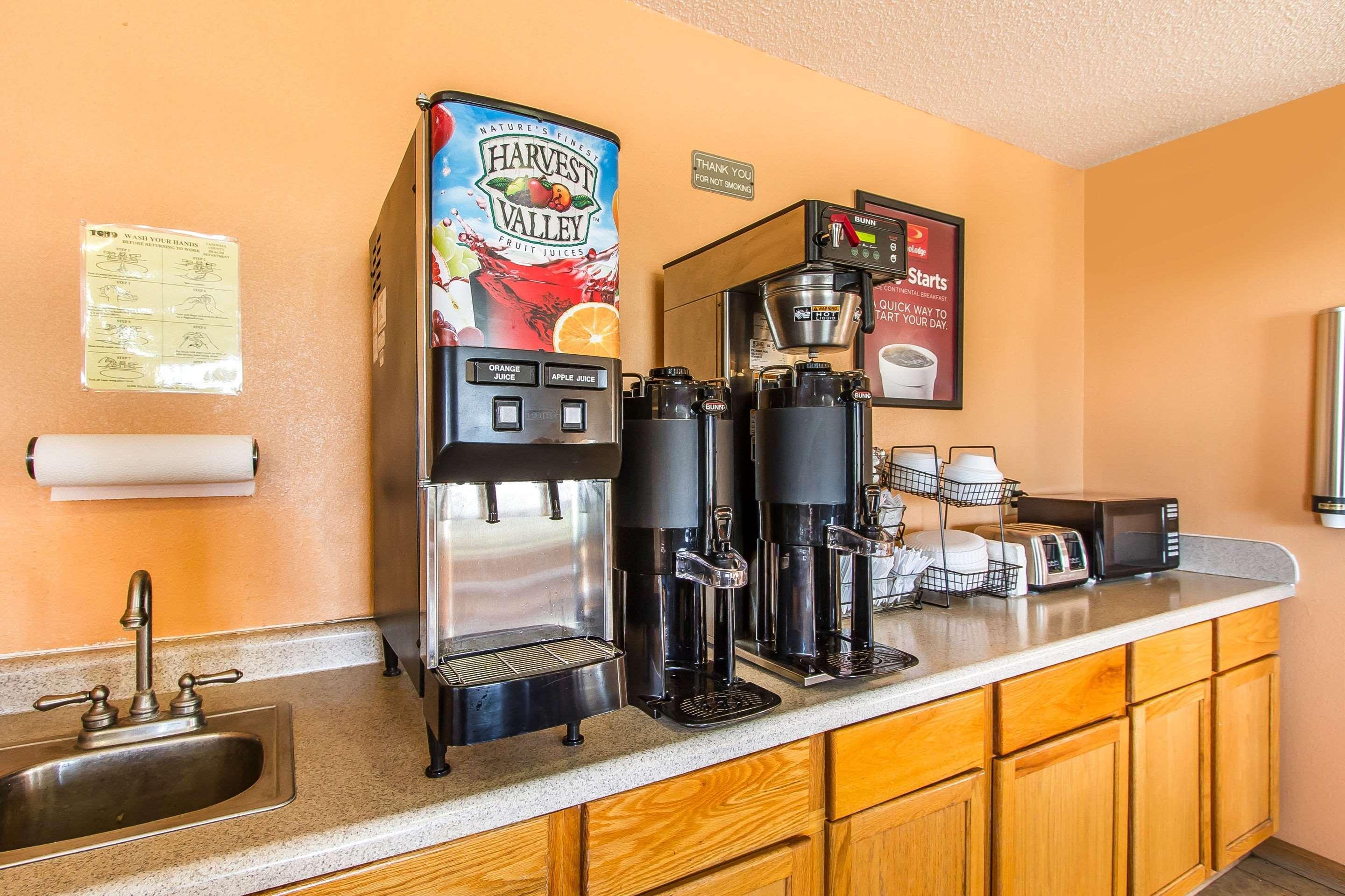 Econo Lodge & Suites Pekin المظهر الخارجي الصورة