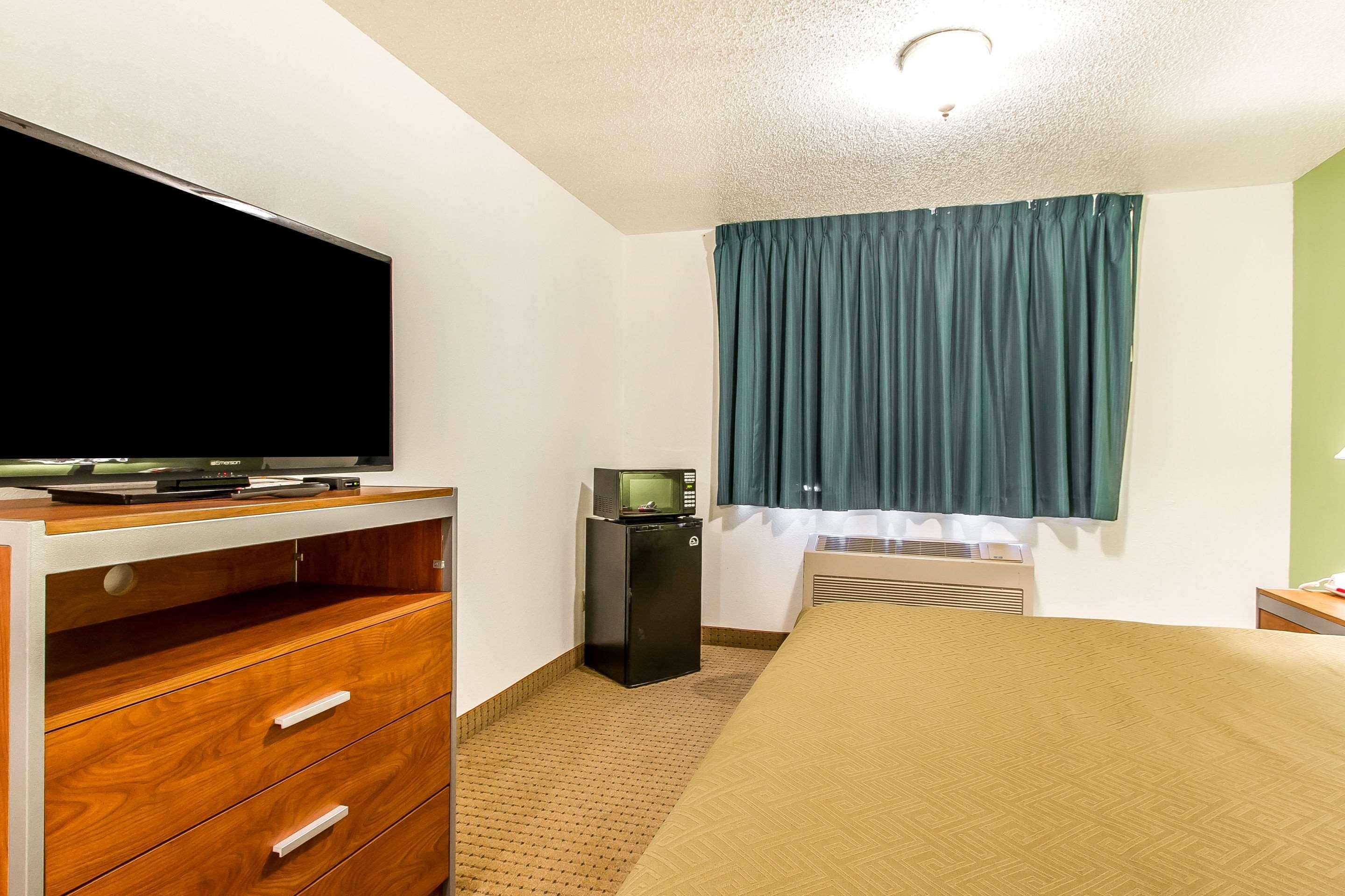 Econo Lodge & Suites Pekin المظهر الخارجي الصورة