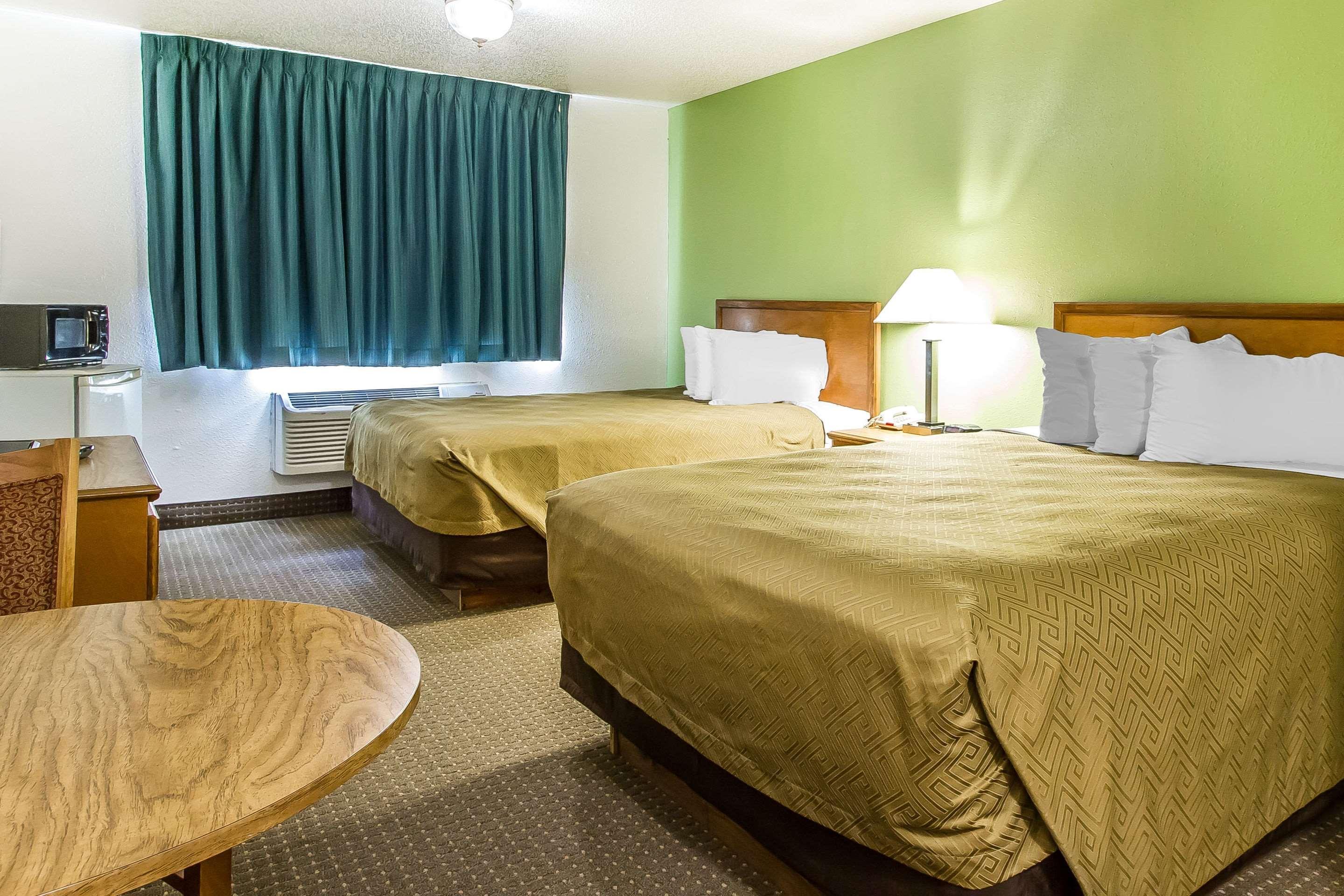 Econo Lodge & Suites Pekin المظهر الخارجي الصورة