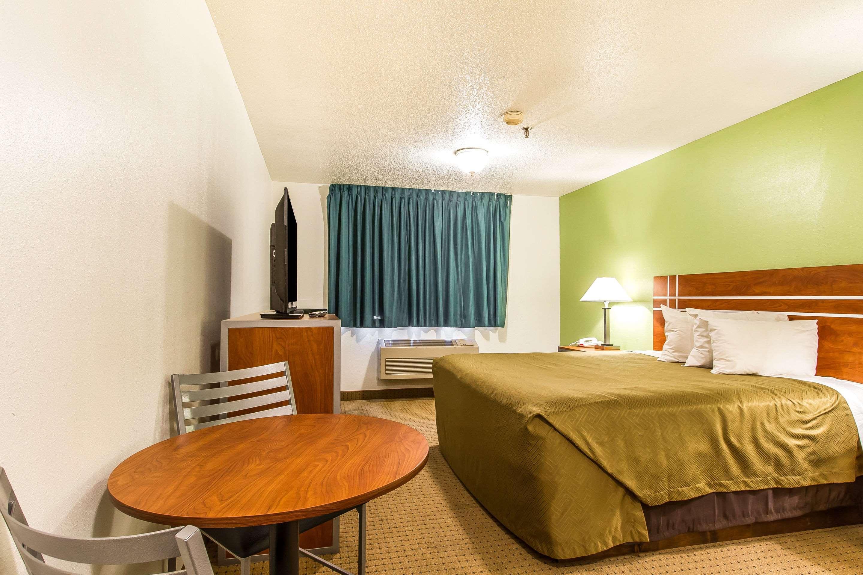 Econo Lodge & Suites Pekin المظهر الخارجي الصورة